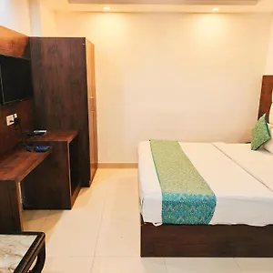Grand Tela Near Igi Airport Delhi Hotel