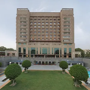 Jaypee Vasant Continental Hotel